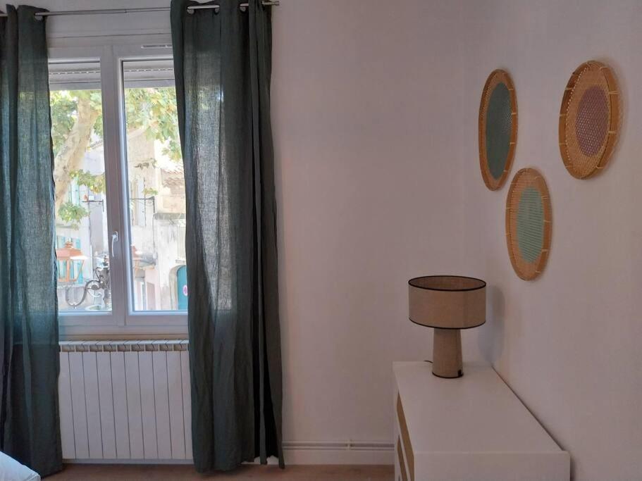 Charmant Appartement 3 Chambres Et Terrasse Eyragues Dış mekan fotoğraf