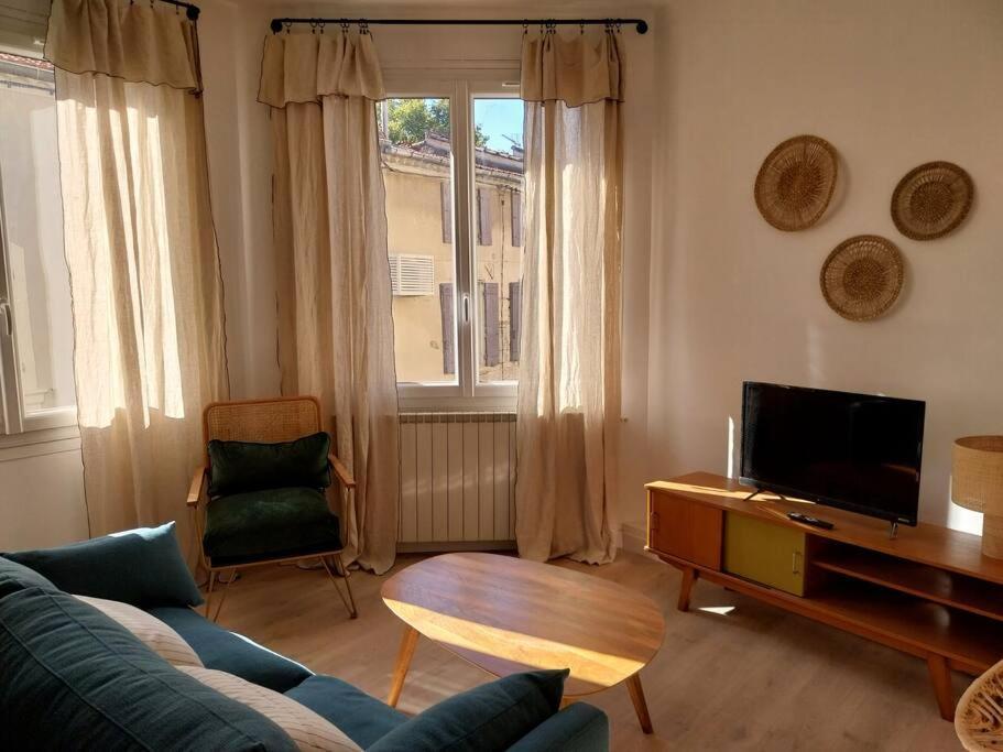 Charmant Appartement 3 Chambres Et Terrasse Eyragues Dış mekan fotoğraf
