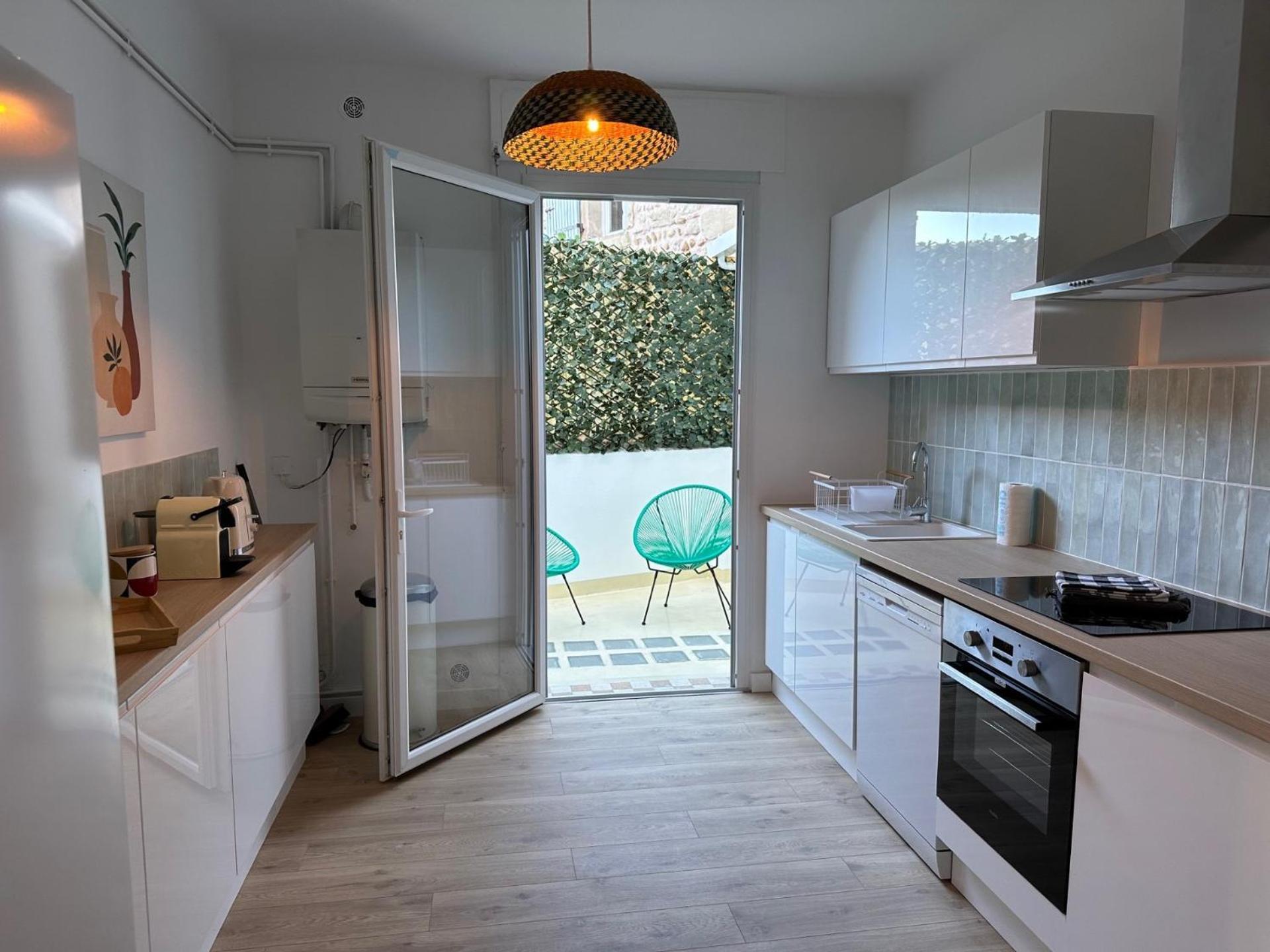 Charmant Appartement 3 Chambres Et Terrasse Eyragues Dış mekan fotoğraf