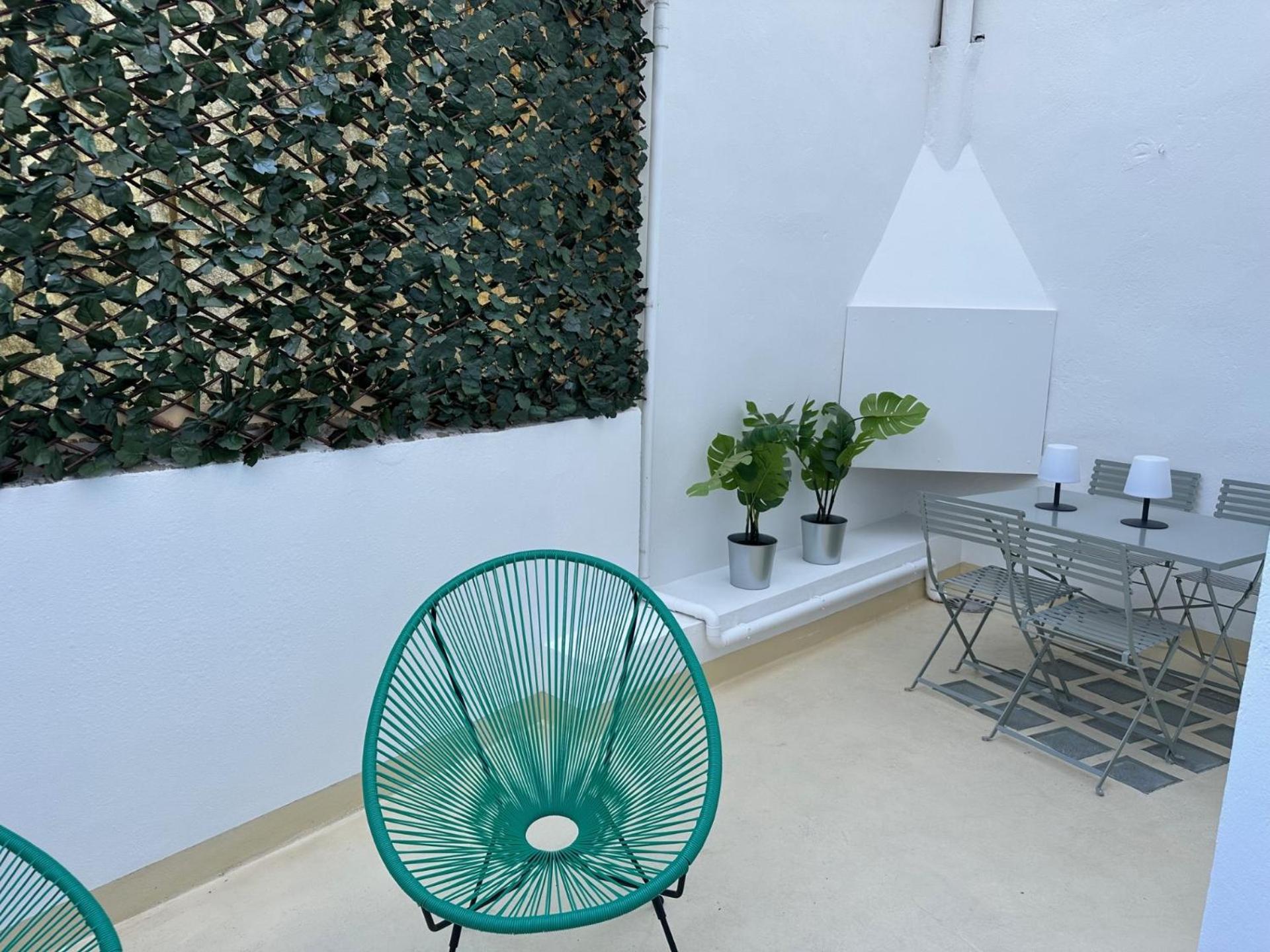 Charmant Appartement 3 Chambres Et Terrasse Eyragues Dış mekan fotoğraf