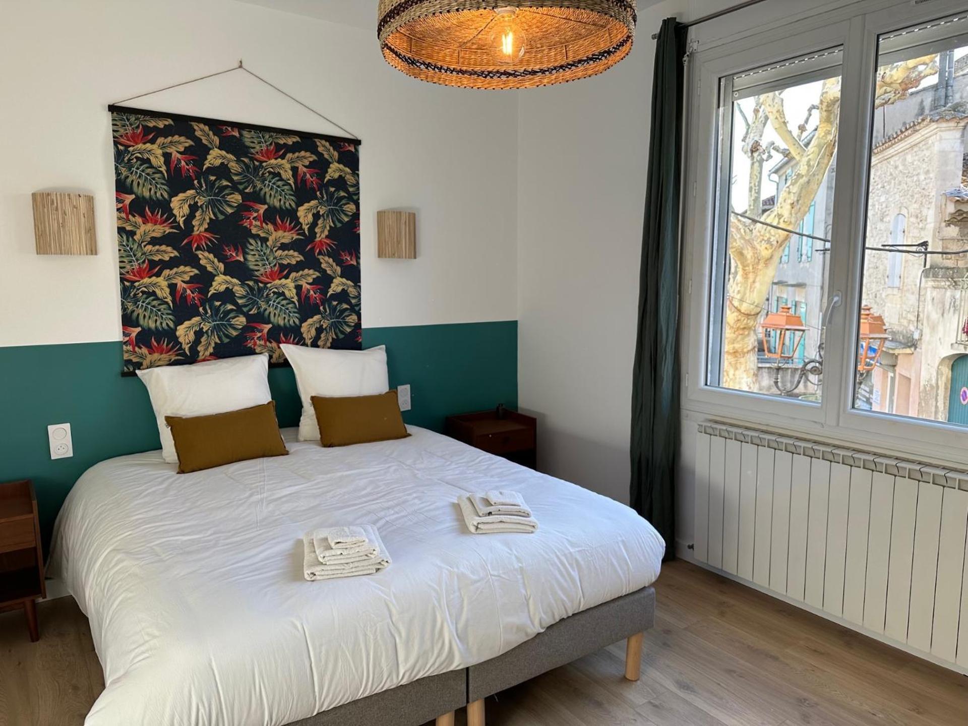 Charmant Appartement 3 Chambres Et Terrasse Eyragues Dış mekan fotoğraf